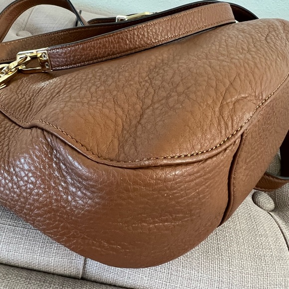 Authentic Michael Kors Leather Crossbody Shoulder Bag - Picture 9 of 10